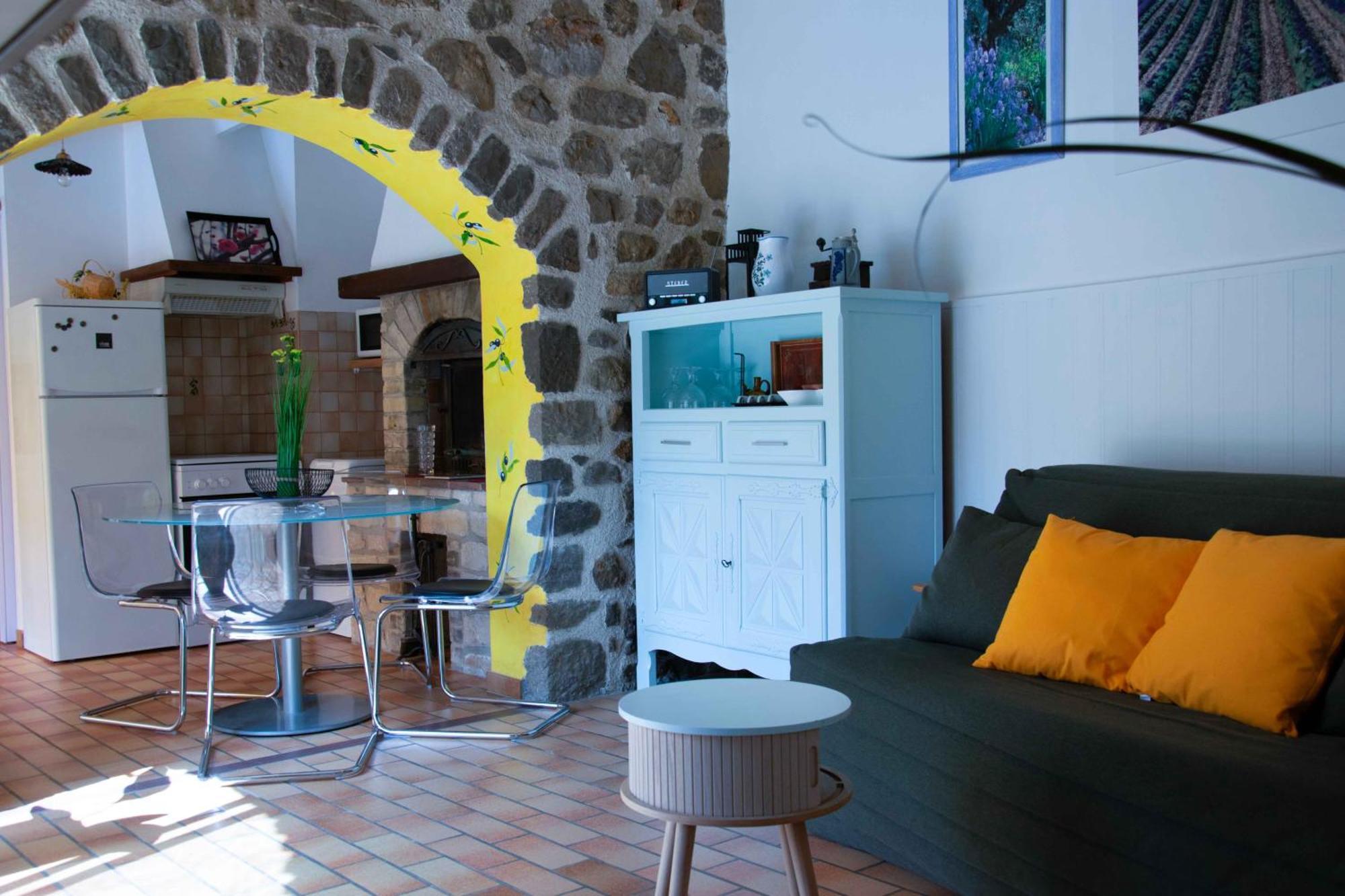 Maison d'hôtes Les Grands Prés des Baronnies à La Roche-sur-le-Buis Extérieur photo